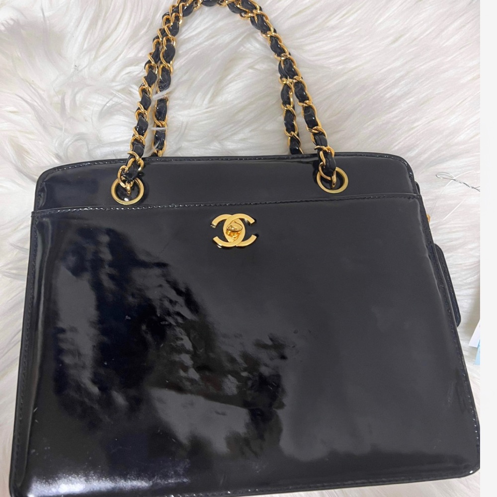 SOLD‼️Authentic Chanel vantage patent leather handbag.